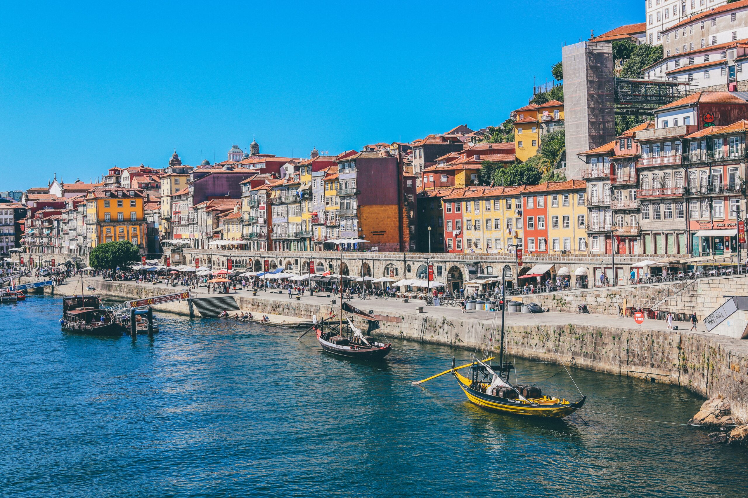 La esencia del Oporto: Todo lo que debes saber sobre este generoso portugués